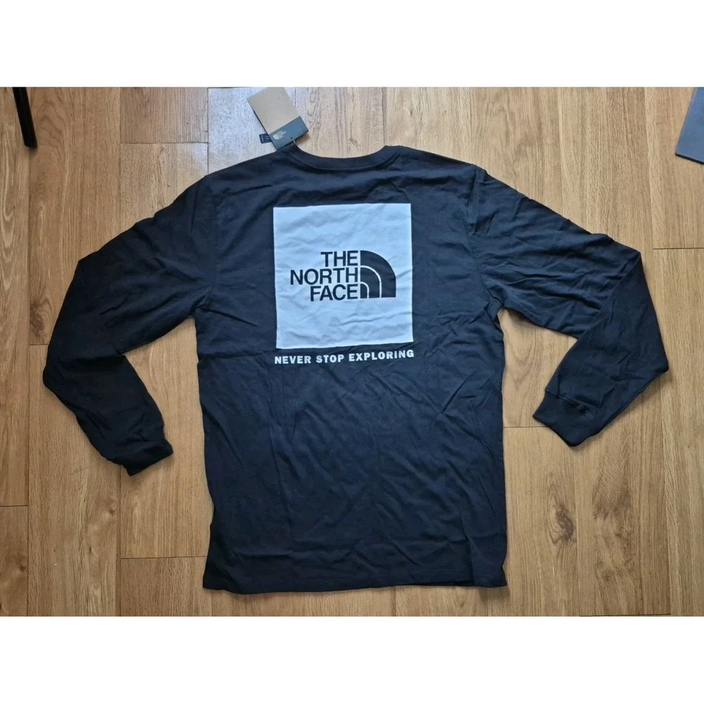 The North Face Long Sleeve Box‎ NSE Tee in TNF Men Size Medium Black/White